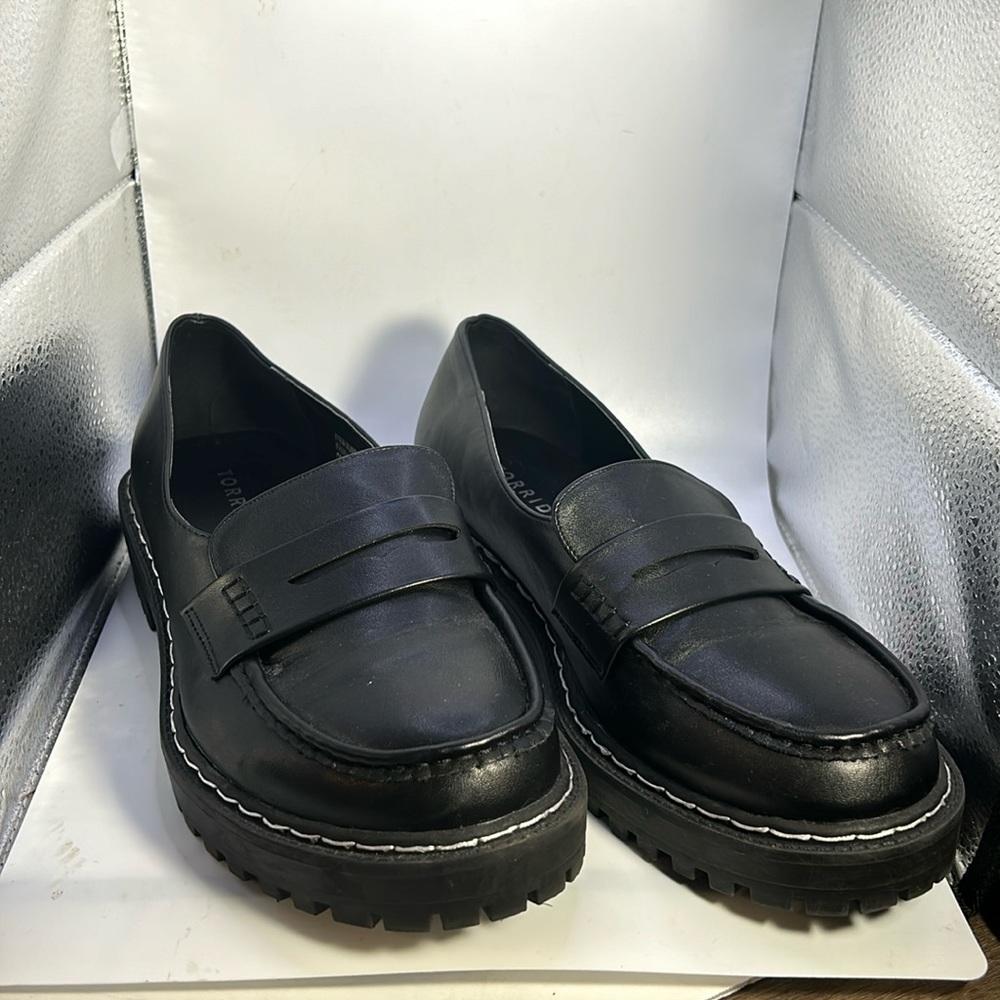 Torrid NWOT Chunky Heels Women’s loafer shoes size 10ww in excellent condition